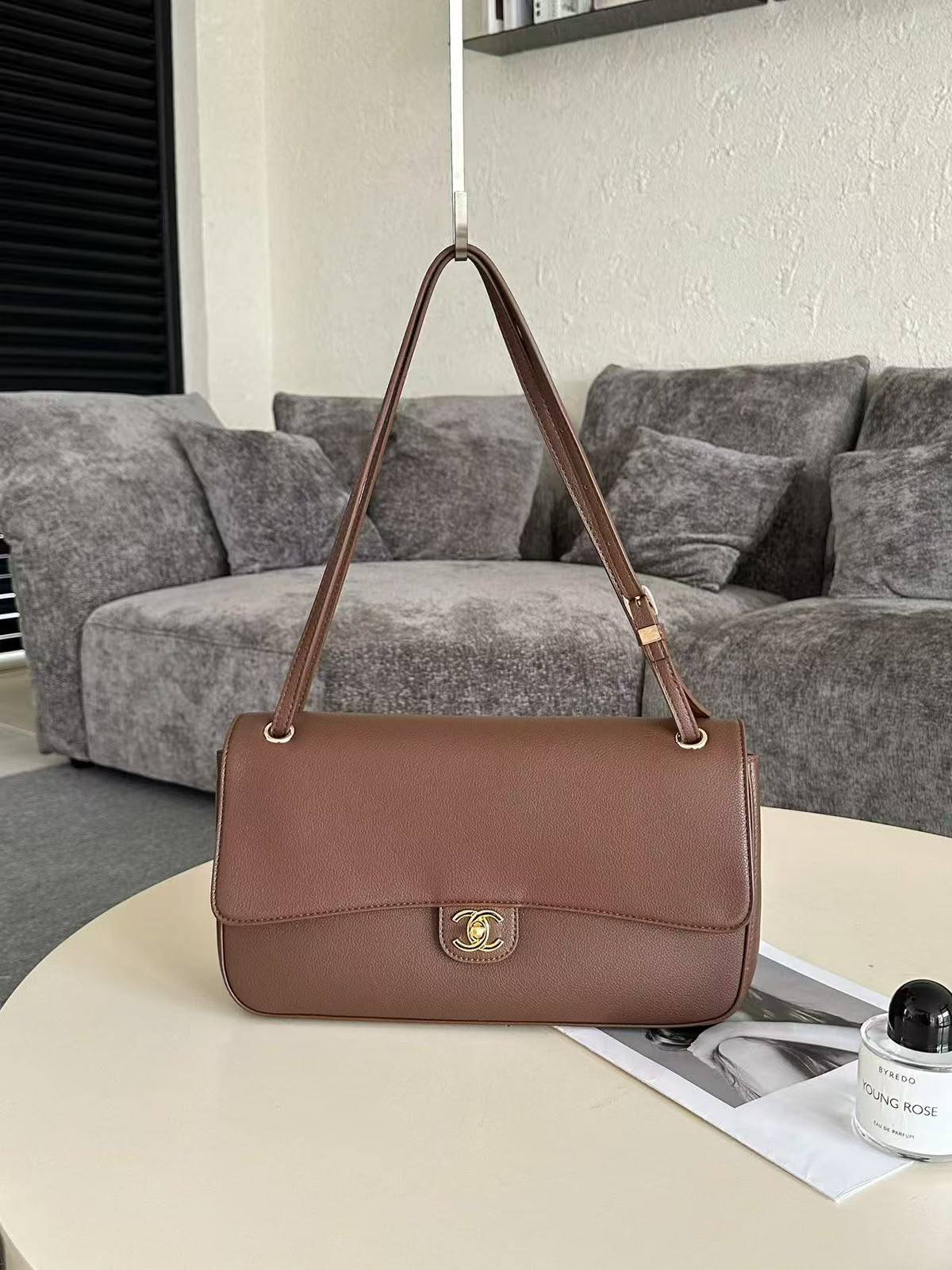 Chanel

120 dhs

33 cm

Zain143
♥️♥️♥️