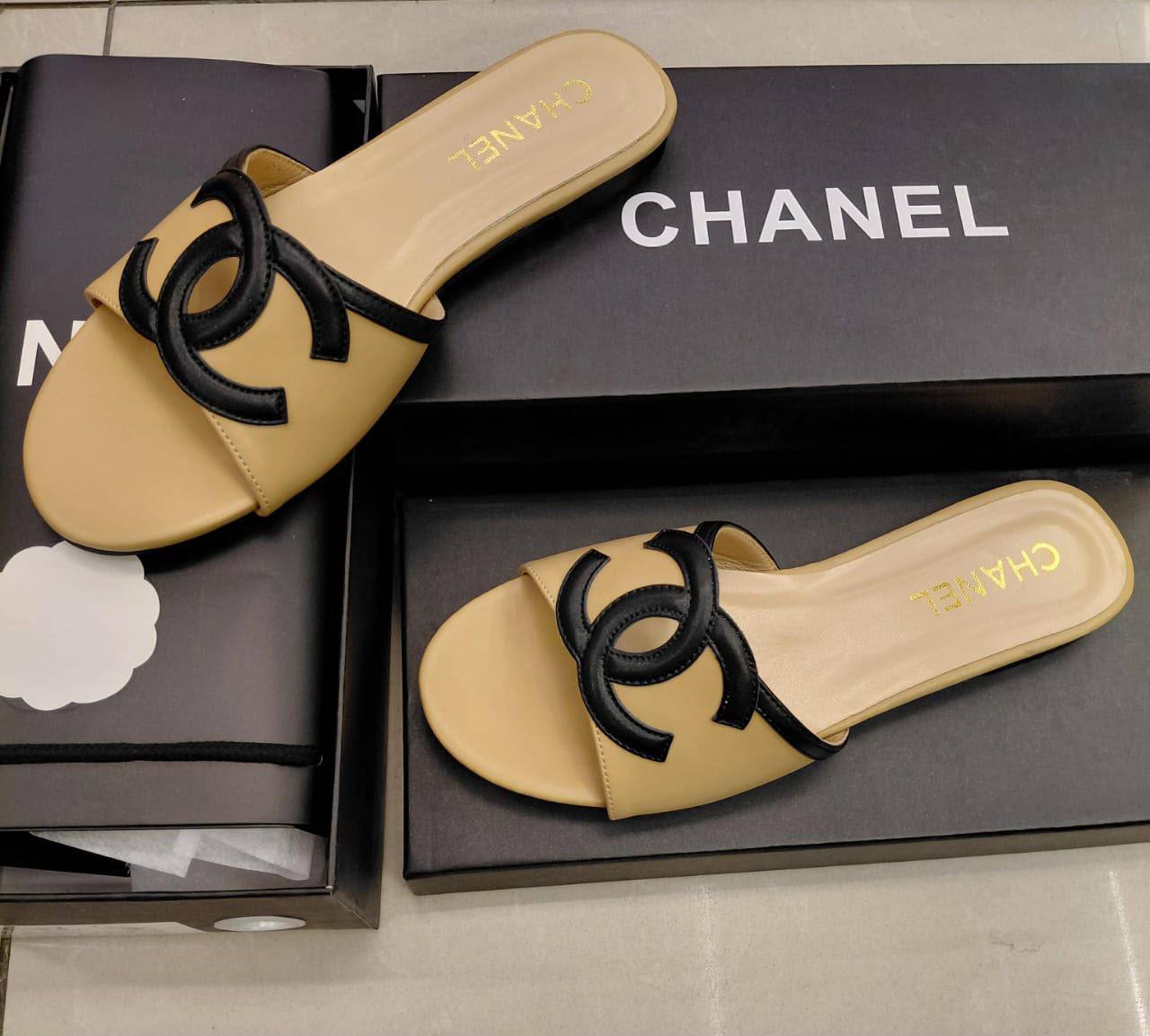Chanel
Size 36 To 41
95 dhs🇦🇪🇦🇪

Zain120
♥️♥️♥️