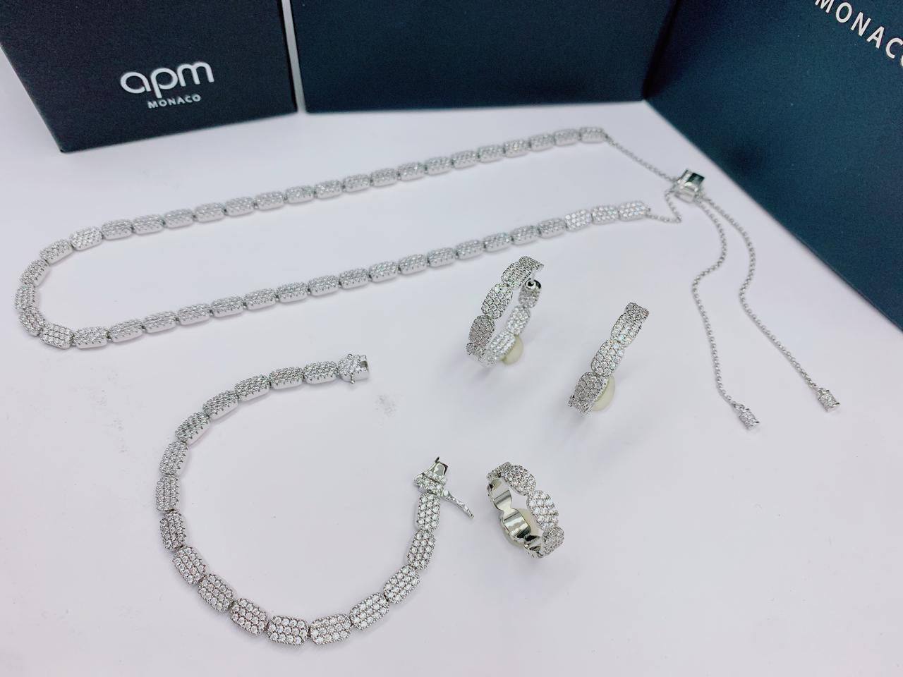 APM SET Necklace Bracelet Earrings Ring 
340 dhs🪙🌨️ 
With Box And Paper Bag
🎁🎁🎁

Zain89
♥️♥️♥️