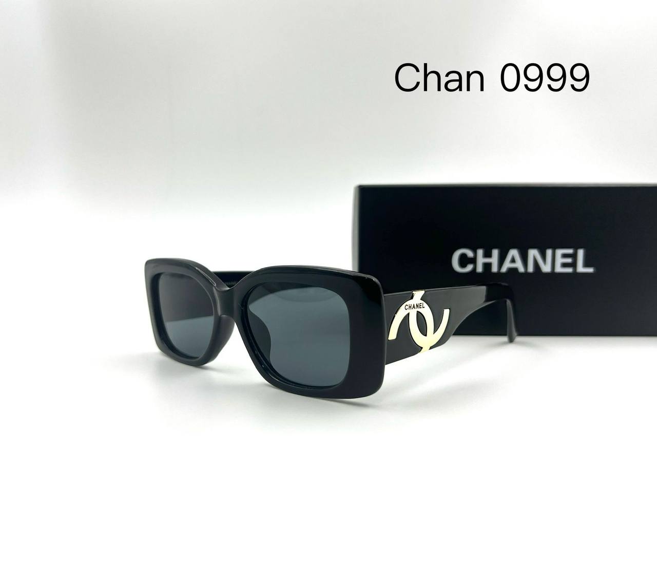 Chanel
Sunglasses 🕶️ 
good quality 💯
With master box 🗃️ 
50 dhs✅

Zain273
♥️♥️♥️