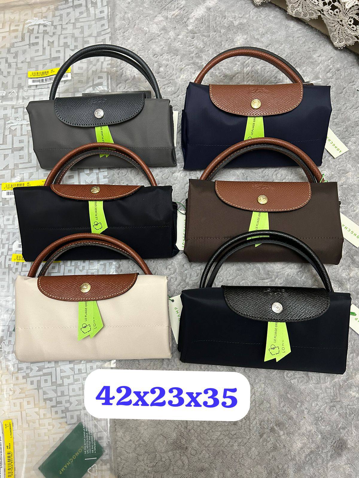 Long Champ
125 dhs🌺

Zain190
♥️♥️♥️