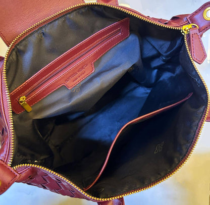BOTTEGA 
COPY ONE 
130 dhs🇦🇪🇦🇪

Zain295
♥️♥️♥️