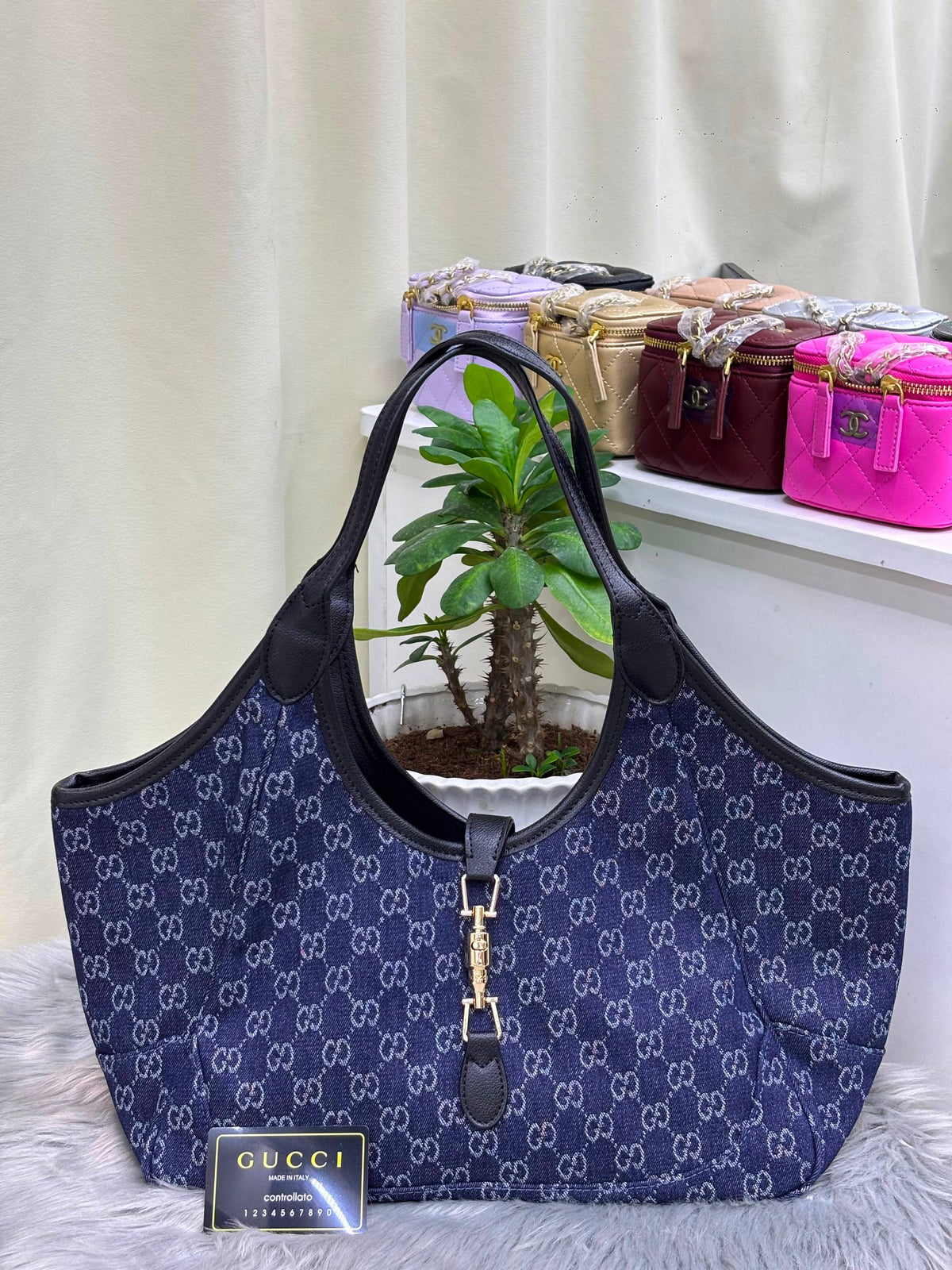 GUCCI

SIZE  38CM
120 dhs🇦🇪🇦🇪

Zain51
♥️♥️♥️