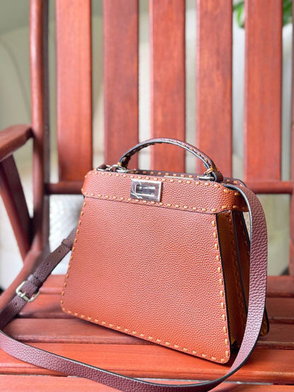 Fendi
Super Master
Fendi Picabo 
Size: 27 cm
For Price 👇 WhatsApp✅
0568585901 
0507557372
0552275751 Owner Zain 👌

Zain315
♥️♥️♥️