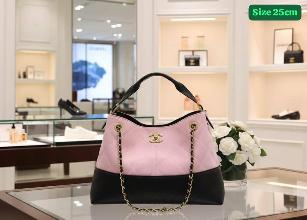 CHANEL
-35 cm 
110 dhs🪙💚
Good Quality

Zain90
♥️♥️♥️