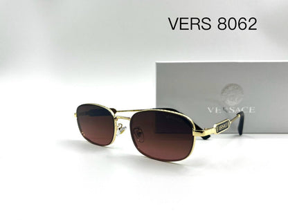 VERSACE💥*
Sunglasses 🕶️ 
good quality 💯
With master box 🗃️ 
50 dhs✅

Zain273
♥️♥️♥️