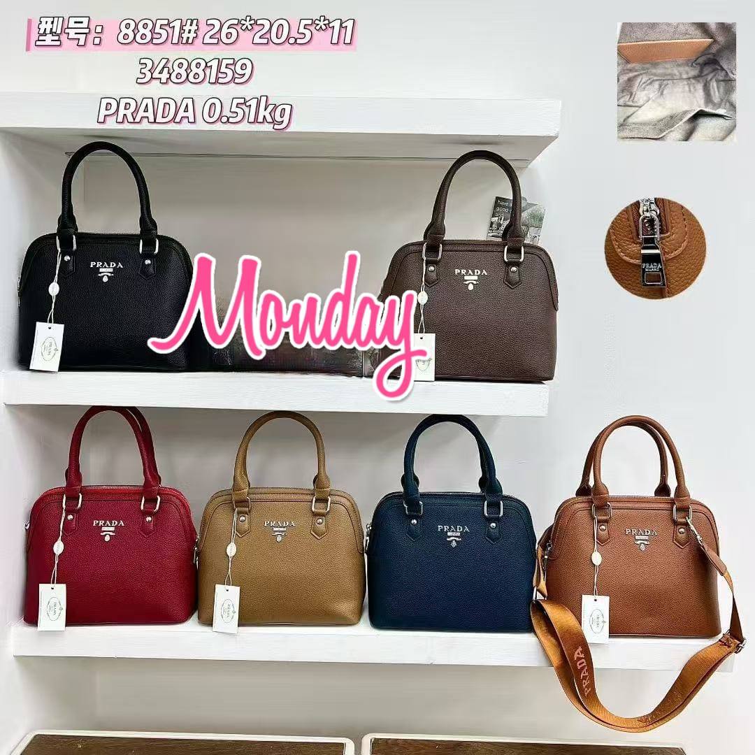 Prada
75 dhs💓

Zain232
♥️♥️♥️