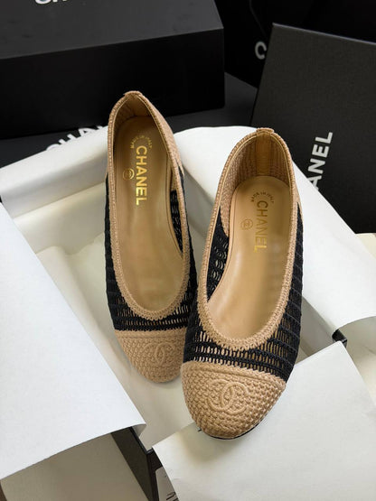 Chanel 
𝑨𝑨𝑨 𝑸𝒖𝒂𝒍𝒊𝒕𝒚
𝑺𝒊𝒛𝒆 𝟑𝟔 𝒕𝒐 𝟒2 
450 dhs✅

Zain81
♥️♥️♥️