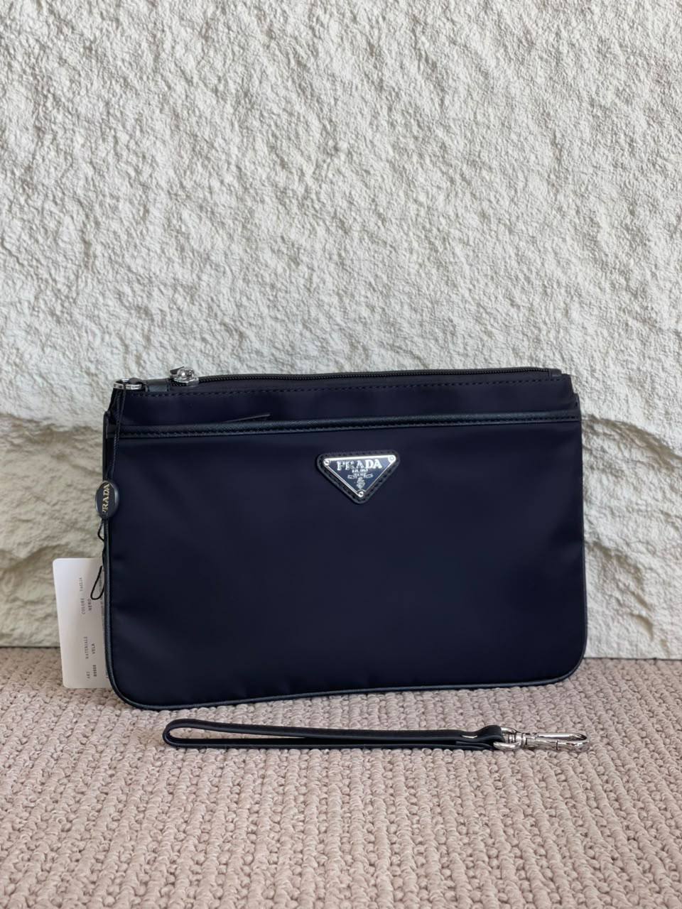 PRADA
Master Quality
350 dhs🇦🇪🇦🇪🇦🇪

Zain179
♥️♥️♥️