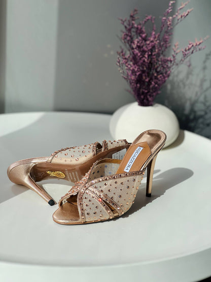 Aquzzura 🩵💛
*36-41*
_Super master high quality_🪡
450 dhs✅

Zain176
♥️♥️♥️