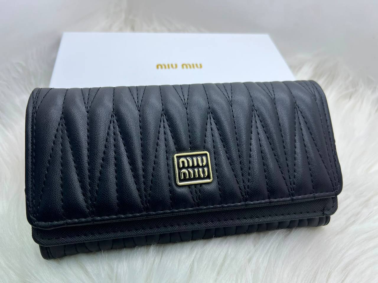 Wallets
45 dhs🇦🇪🇦🇪

Zain182
♥️♥️♥️