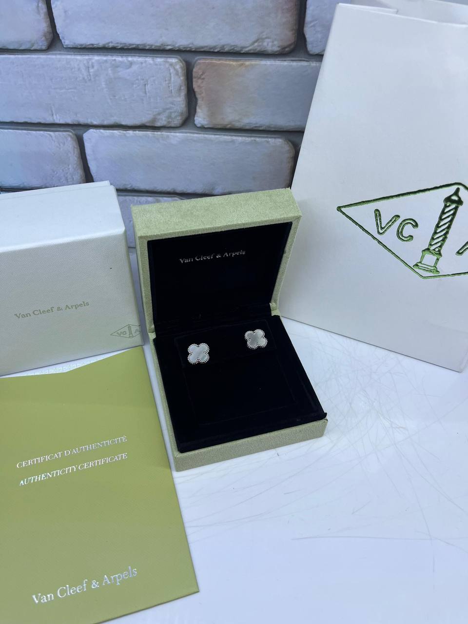 vCA
Earing’s
Master quality 🍃
50 dhs🪙🌨️

Zain263
♥️♥️♥️