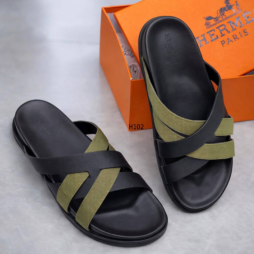 HERMES SANDAL FOR MEN
SIZES: 39 to 46 
150 dhs✅

Zain58
♥️♥️♥️
