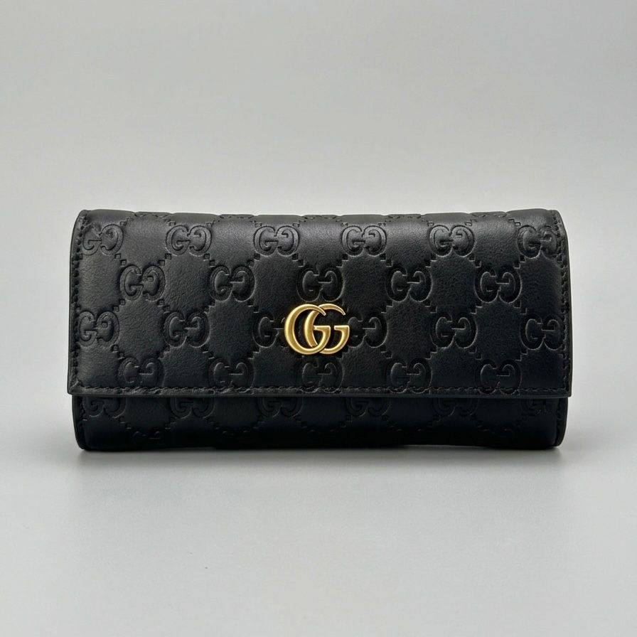 Gucci

100 dhs🇦🇪🇦🇪

Withbox 
High quality 

Zain50
♥️♥️♥️