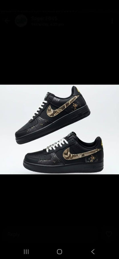 NIKE
Size 40 to 45
95 dhs💓

Zain27
♥️♥️♥️