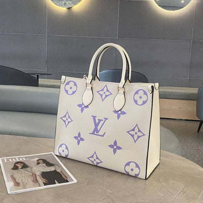 LV
85 dhs🪙💕
Size 33 CM

Zain269
♥️♥️♥️