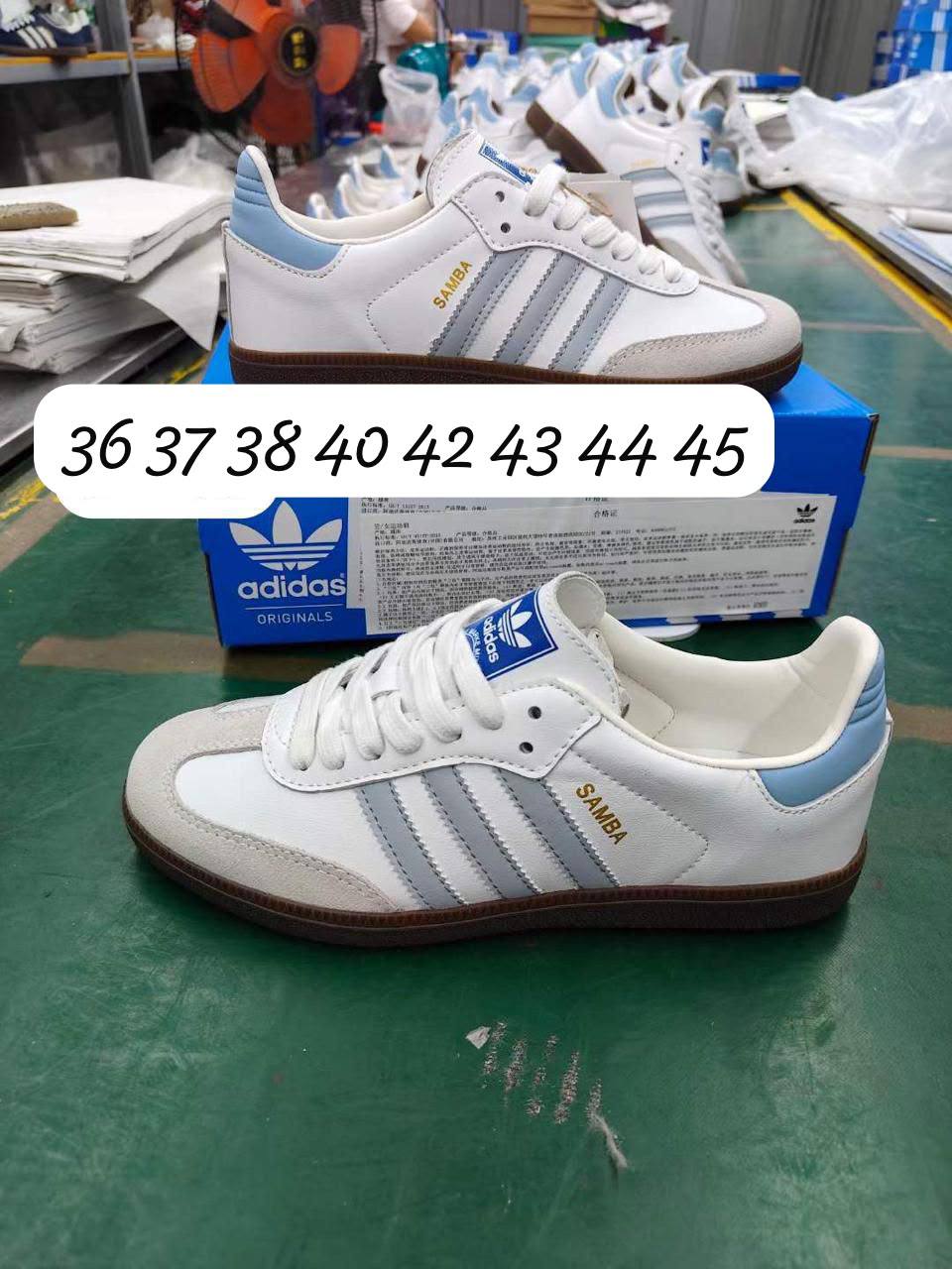Adidas
Good quality 
100 dhs✅

Zain138
♥️♥️♥️