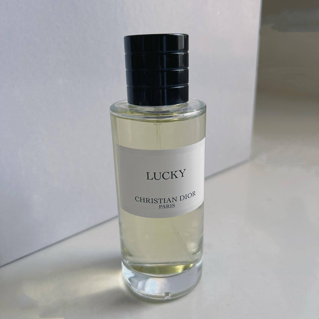 Dior
100 ml
35 dhs🪙💚
good quality

Zain17
🌸🌸🌸