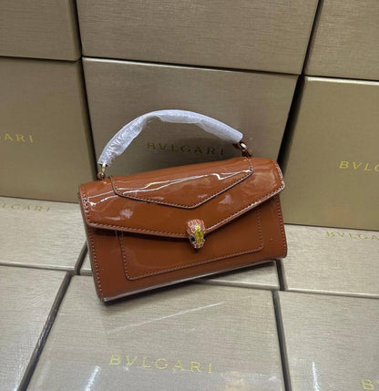 Bvlgari ❣️😊
high quality
140 dhs✅

Zain143
♥️♥️♥️