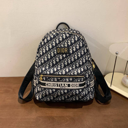 Dior
32*30*13cm
80 dhs❣️

Zain17
♥️♥️♥️