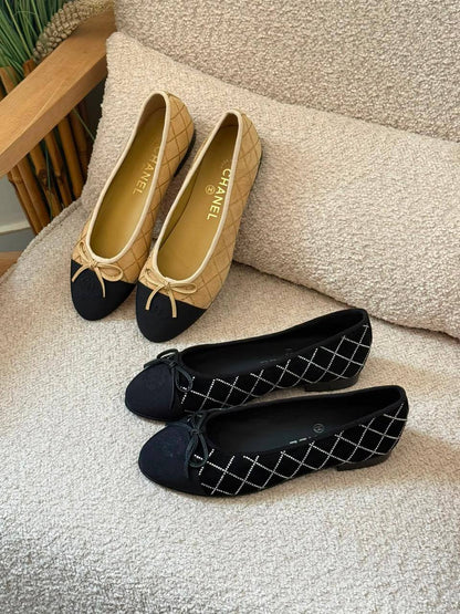 Chanel
✨ 𝐒𝐮𝐩𝐞𝐫 𝐌𝐚𝐬𝐭𝐞𝐫 𝐐𝐮𝐚𝐥𝐢𝐭𝐲
✨ 𝐀𝐯𝐚𝐢𝐥𝐚𝐛𝐥𝐞 𝐍𝐨𝐰
✨ 𝐒𝐢𝐳𝐞𝐬: 𝟑𝟔 — 𝟒𝟏
450 dhs🇦🇪🇦🇪

Zain298
♥️♥️♥️