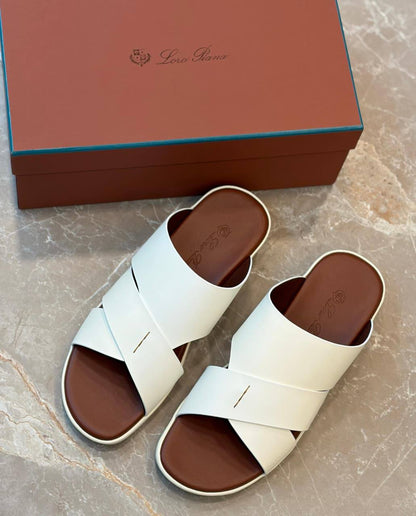 Loro piana 
slippers for men master quality 
290 dhs🌺
size available (40to46) 6to12

Zain59
♥️♥️♥️