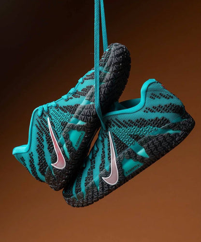 Nike Ja 3 Scratch 3.0 ，
Size 40-46 ，
250 dhs💓

Zain18
♥️♥️♥️