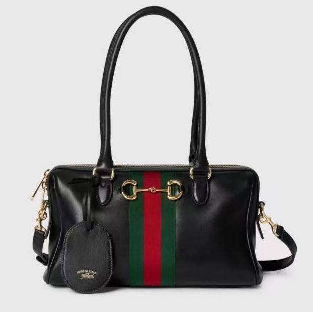 Gucci 
Master
Small =250 DHS💓
Big =280 DHS💓

Zain228
♥️♥️♥️