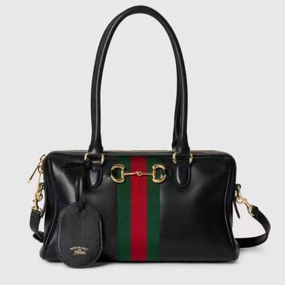Gucci 
Master
Small =250 DHS💓
Big =280 DHS💓

Zain228
♥️♥️♥️