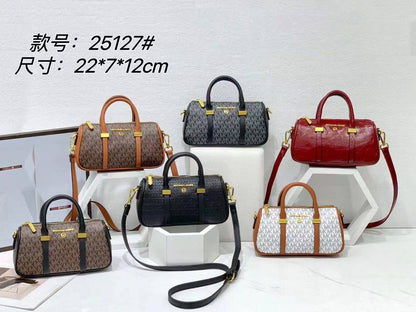 Mk 
90 dhs✅
with box
size 22×7×12cm

Zain213
♥️♥️♥️