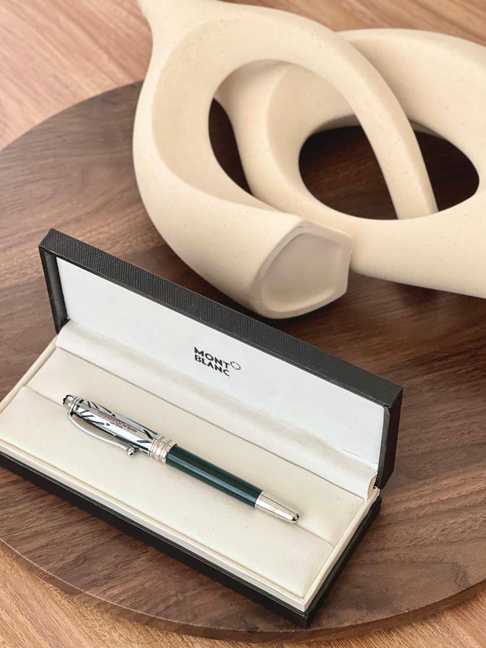 MONTBLANC
PEN 
*SUPER MASTER QUALITY ❗*
450 dhs✅

Zain267
♥️♥️♥️