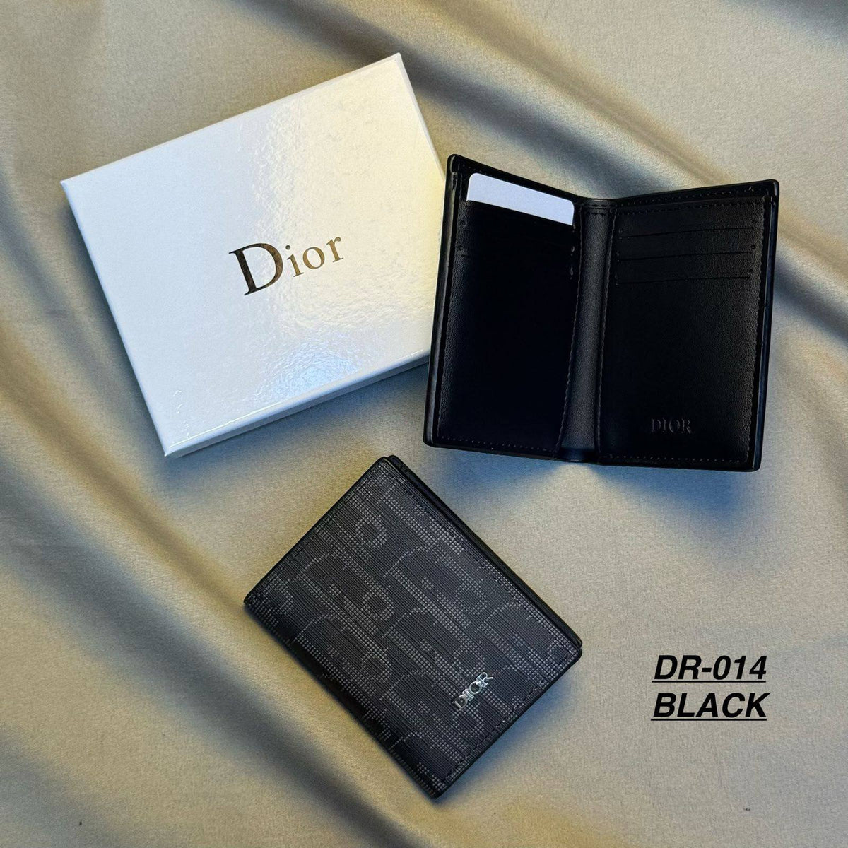 Wallets

Dior
Mont blanc
Fendi
Goyard
LV
Cartier
D&G

70 dhs🇦🇪🇦🇪

Zain182
♥️♥️♥️