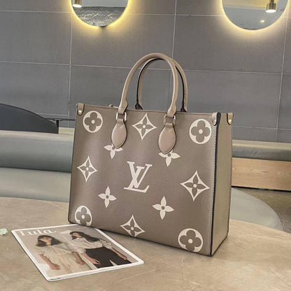 LV
85 dhs🪙💕
Size 33 CM

Zain269
♥️♥️♥️