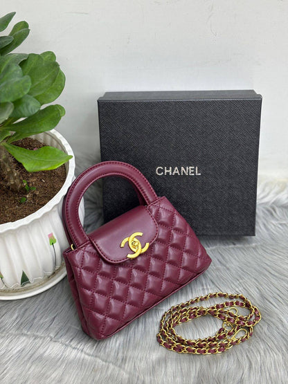 Chanel

with box
🎁🎁🎁

90 dhs🗽

Zain244
♥️♥️♥️