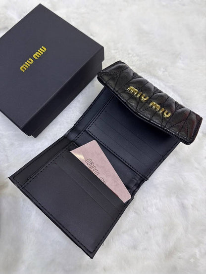 Dior YSL
NEW CAME
SMALL WALLET
GOOD QUALITY
30 dhs🇦🇪🇦🇪

Zain40
♥️♥️♥️