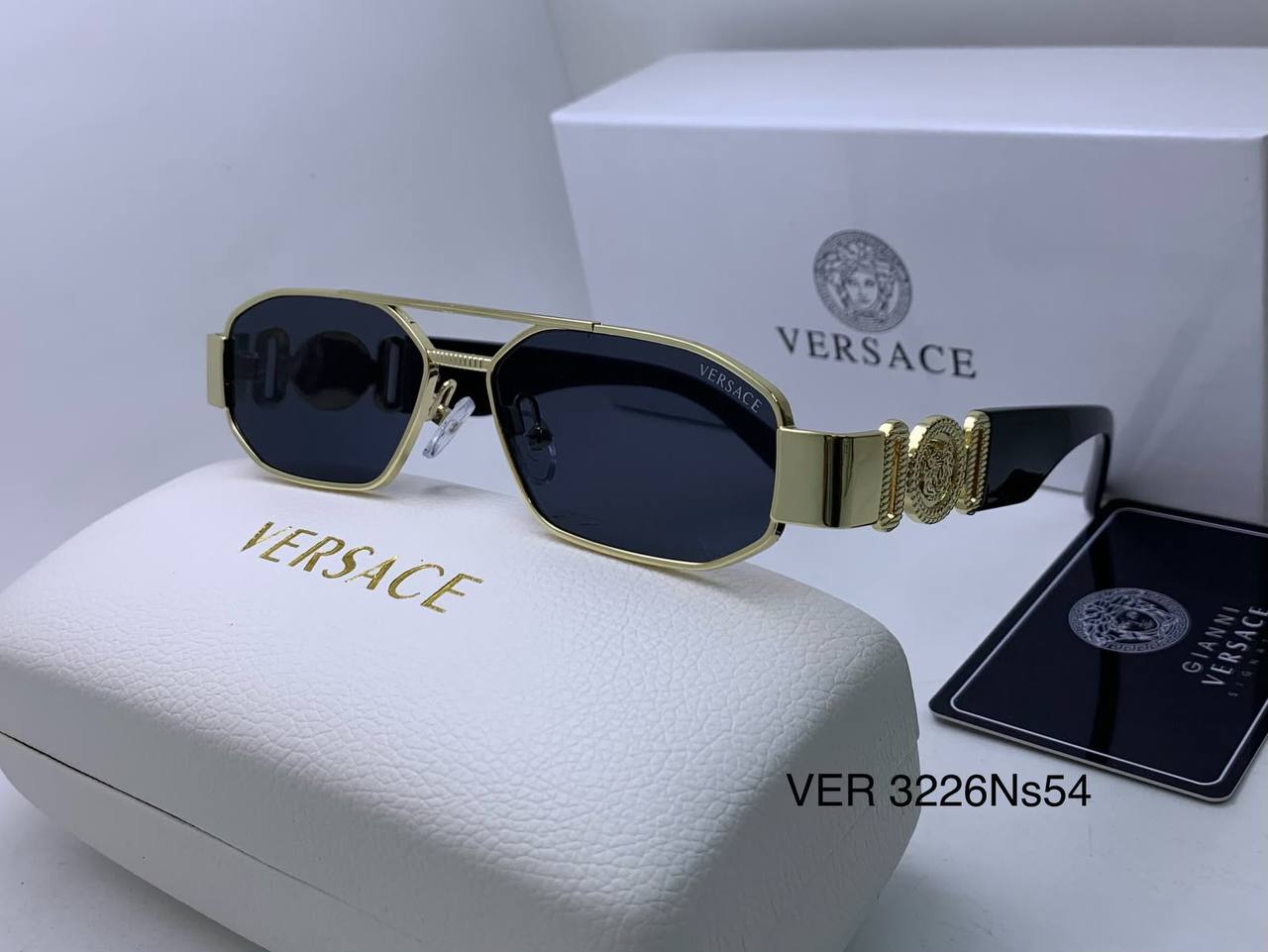 Versace
70 dhs🇦🇪🇦🇪

Zain126
♥️♥️♥️