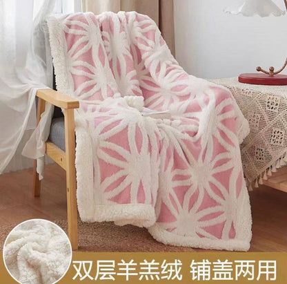 New collection 
Winter ❄️ collection 
Blanket for winter 
High quality 
Size 230/200
80 dhs🪙🖤

Zain99
♥️♥️♥️