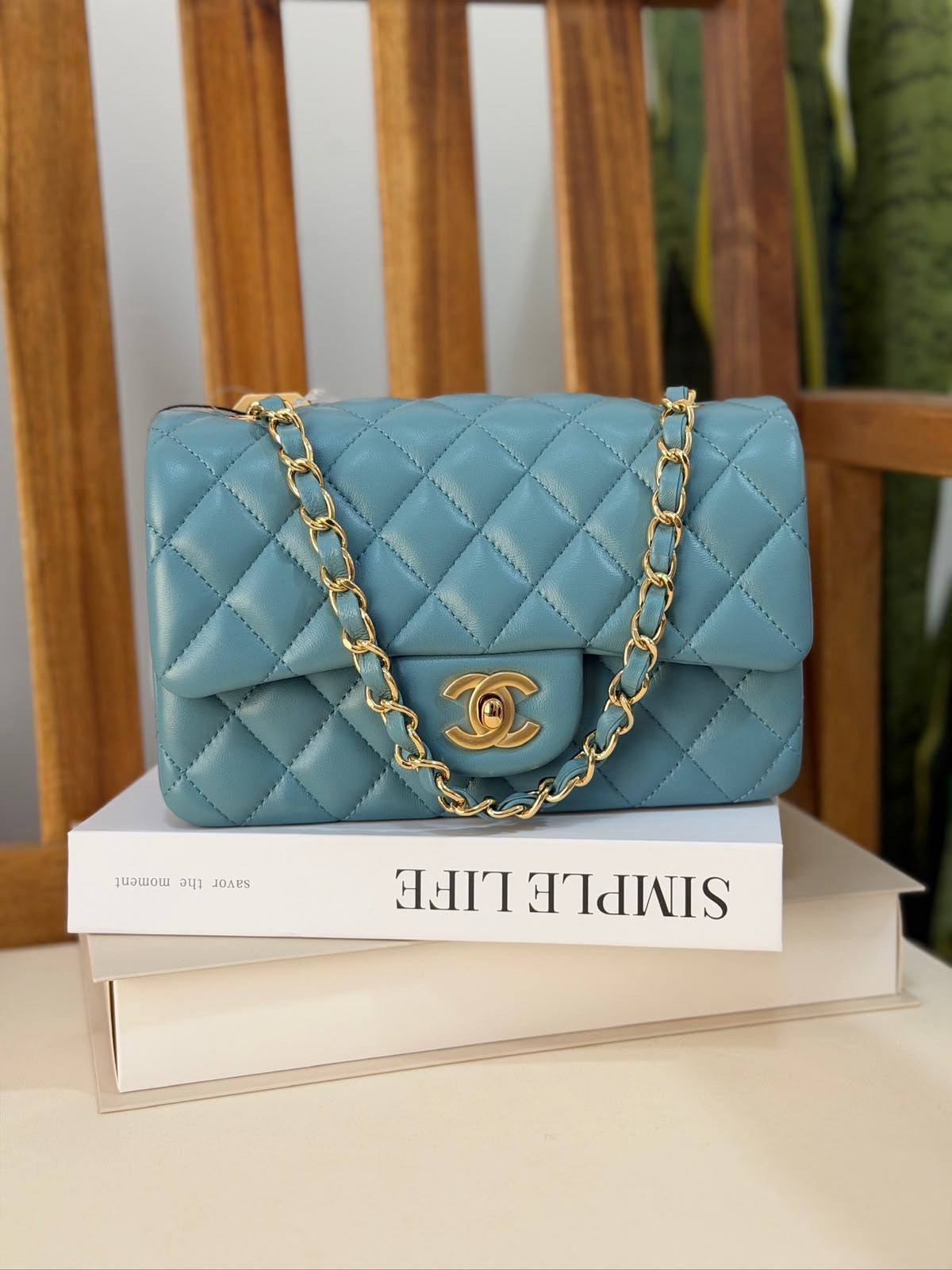 CHANEL 💫
Super Master Quality ⚡️
Original Packing 🎁
Size 20CM📏

For Price 👇 WhatsApp✅
0568585901 
0507557372
0552275751 Owner Zain 👌


Zain321
♥️♥️♥️