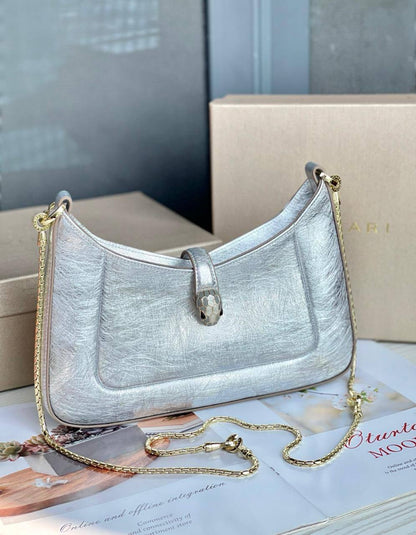 BVLGARI ✨💕✨
New collection ✨✨✨
SuperMaster Quality 🔥🔥
Available Now ❤️❤️❤️
For Price 👇 WTSP Text Zain 0568585901

Zain252
♥️♥️♥️
