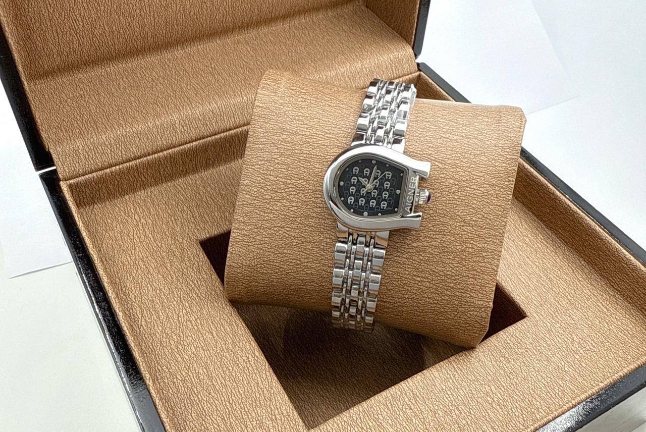 New Stock watches
60 dhs🪙

Zain45
♥️♥️♥️