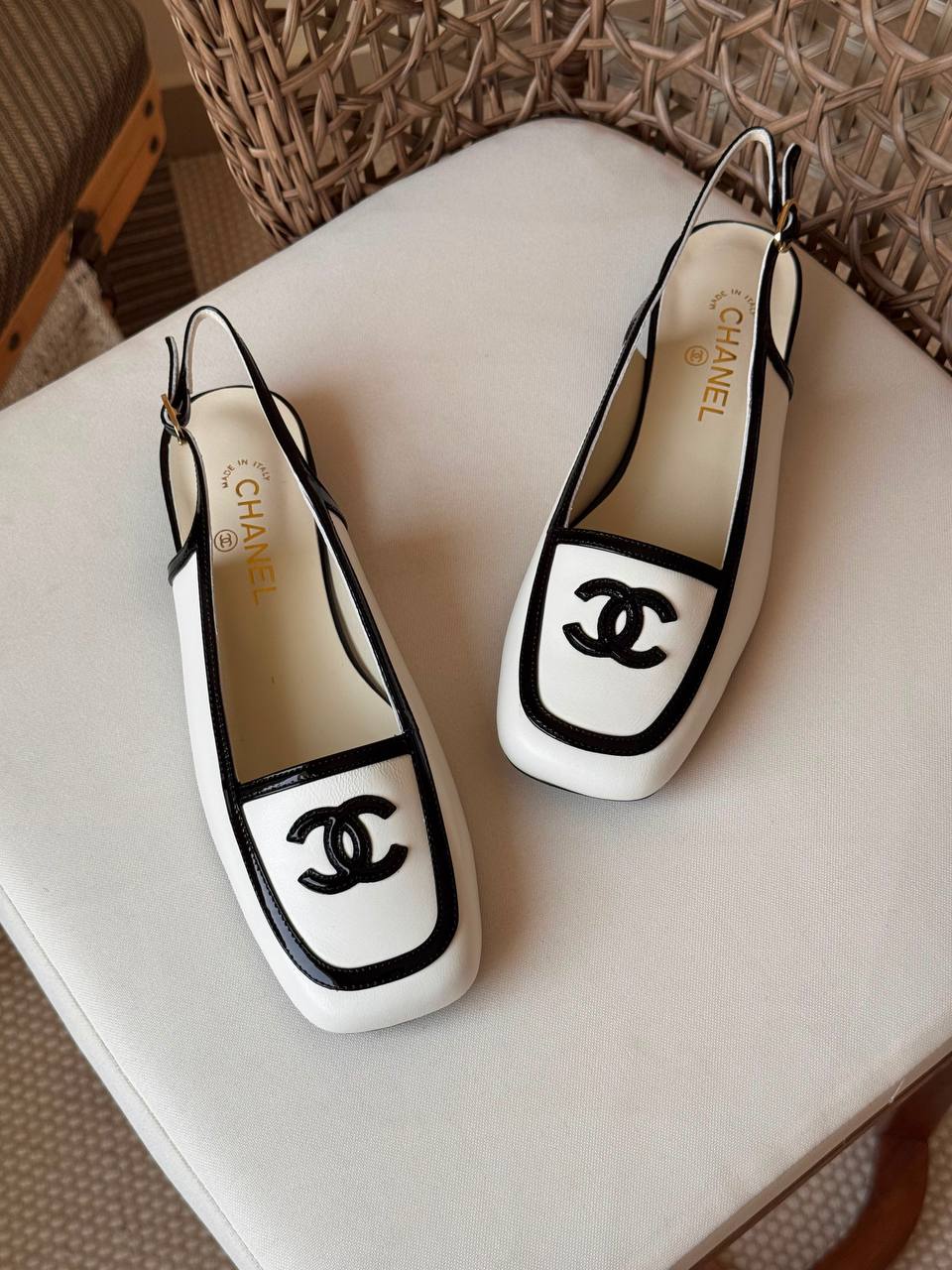 CHANEL
✨ Collection
👠 36–41
💎 Premium Quality
🔥 Super Master
450 dhs🇦🇪🇦🇪

Zain198
♥️♥️♥️