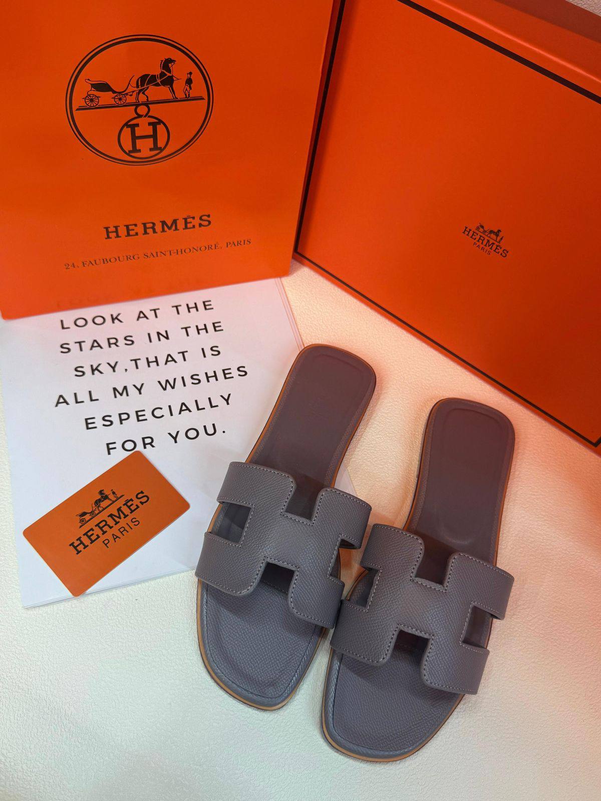 Hermes
Size 36to41
75 dhs🌺

Zain236
♥️♥️♥️