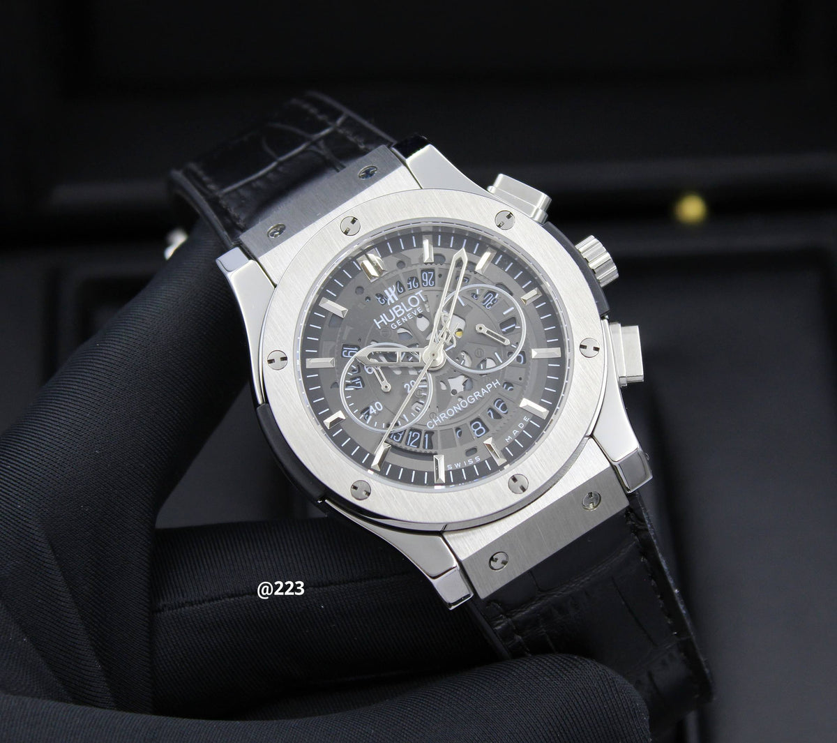 HUBLOT
MEN STOPWATCH 

41MM
205 dhs🇦🇪🇦🇪

Zain58
♥️♥️♥️