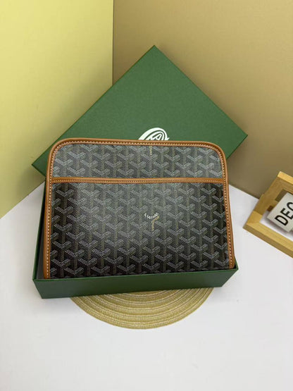 Goyard

85 dhs🪙🌨️ 


Withbox
🎁🎁🎁

Zain143
♥️♥️♥️