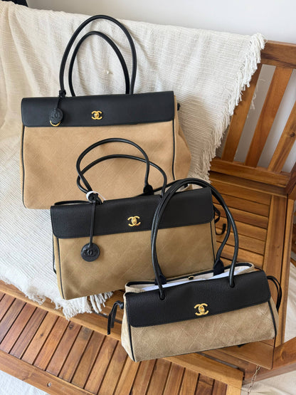 Chanel Suede Tote

For Price 👇 WhatsApp✅
0568585901 
0507557372
0552275751 Owner Zain 👌

Available In 3 Size
43CM
36CM
31CM

Zain317
♥️♥️♥️