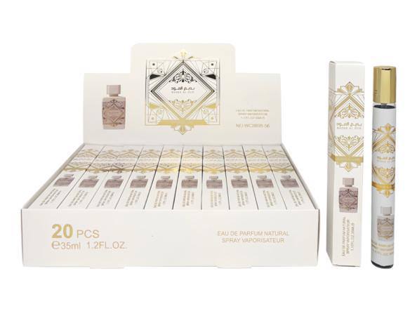 Perfume box

20 pc inside

80 dhs 

full box🎁🎁🎁

Zain254
♥️♥️♥️