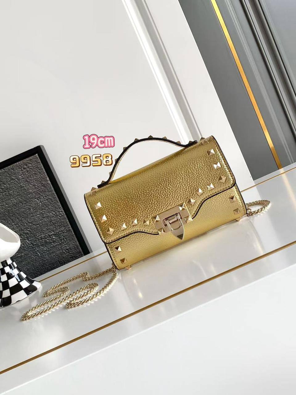 Valentino 
Master🌺🌺
240 dhs💓💓

Zain153
♥️♥️♥️