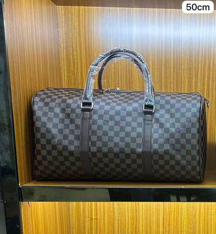 ✈️ Brand Travel Bag
Good quality
Size : 50 * 29 cm
70 dhs🗽

Zain115
♥️♥️♥️