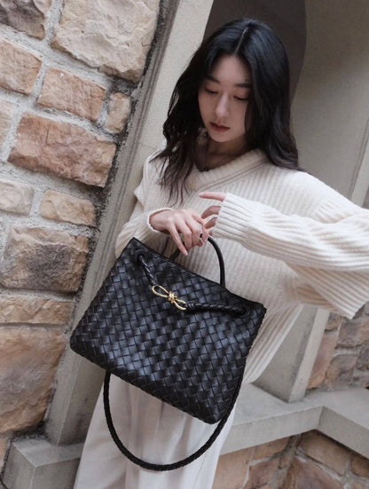BOTTEGA

 COPY ONE 
RESTOCK 
155 dhs🇦🇪🇦🇪

Zain39
Zain295
Zain17
♥️♥️♥️