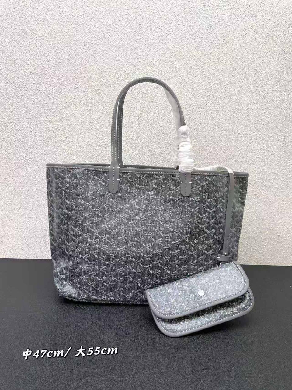 Goyard 
180 dhs🪙🌨️
#canvas material inside🧑🏻‍🎄

Zain228
♥️♥️♥️